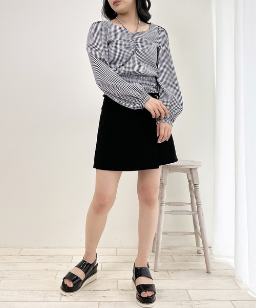 INGNI（イング）の「ホルターネックシャーリングブラウス（シャツ/ブラウス・レディース・ブラック/その他18/ブラック系その他3/オフホワイト・M）」の17枚目の写真