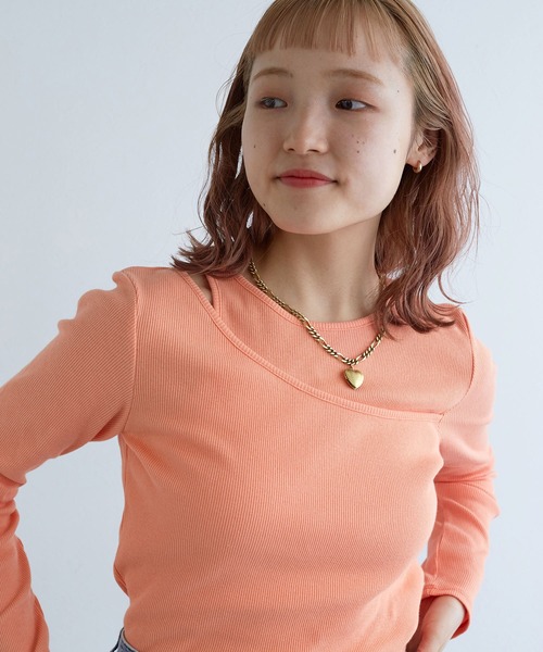 w closet（ダブルクローゼット）の「レイヤード風カットソー（Tシャツ/カットソー・レディース・オレンジ/ブラック/オフホワイト・FREE）」の17枚目の写真