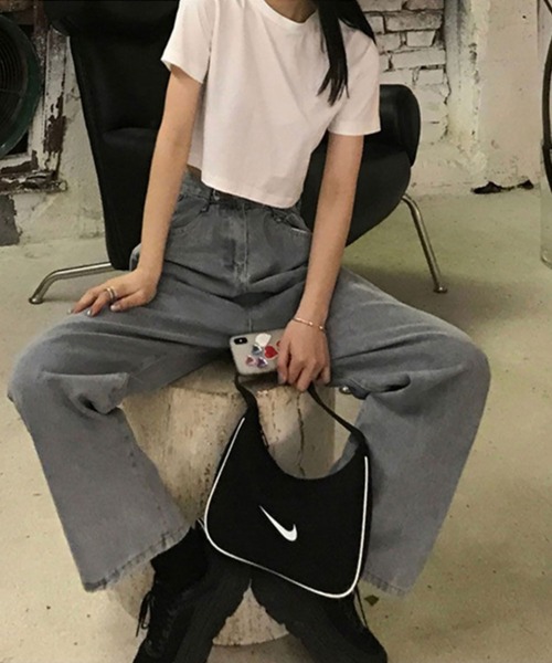 NinaetLina(ニナエリナ)の「選べる2パターンシルエット無地Tシャツ(Tシャツ/カットソー・レディース・グレー系その他/グレー/ブラック系その他/ホワイト/ブラック/ホワイト系その他・XL/M/S/L)」の13枚目の写真