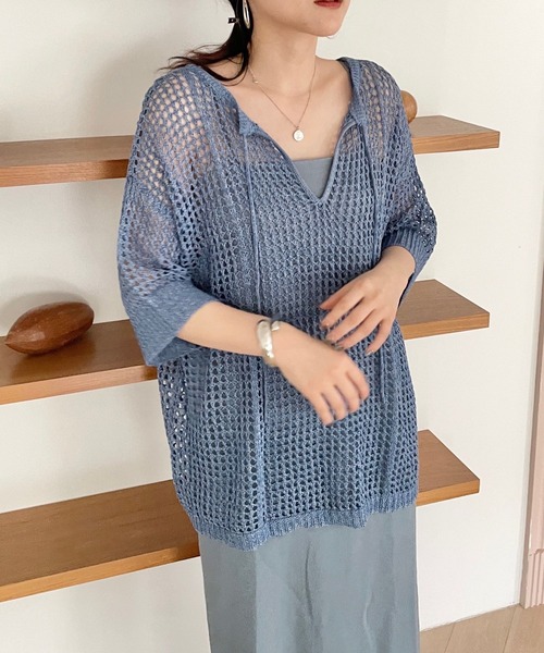 LOWRYS FARM（ローリーズファーム）の「２ＷＡＹメッシュプルオーバーＳＳ　704509（ニット/セーター・レディース・ブラック/ブルー/アイボリー・FREE）」の3枚目の写真