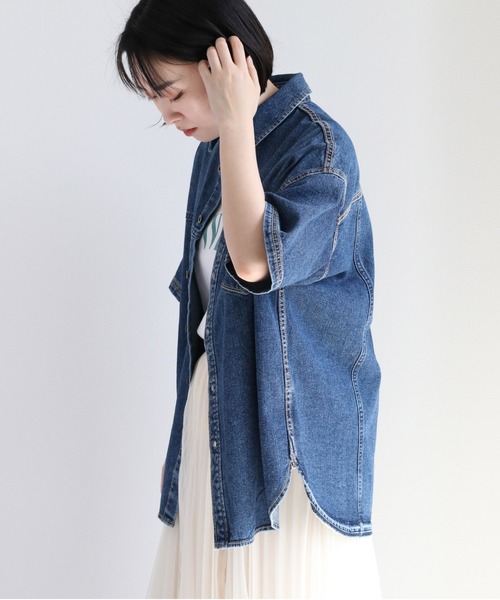 cepo（セポ）の「ライトデニムワークオーバーシャツ　セットアップ可能（シャツ/ブラウス・レディース・ブルー系3/ブルー系2・M）」の3枚目の写真