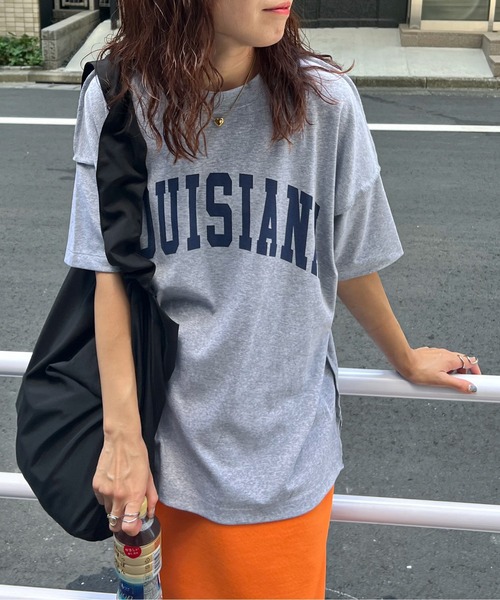 feepur(フェピュール)の「カレッジロゴルーズTee(Tシャツ/カットソー・レディース・オフホワイト/ホワイト/オートミール/グレー・MEDIUM)」の3枚目の写真