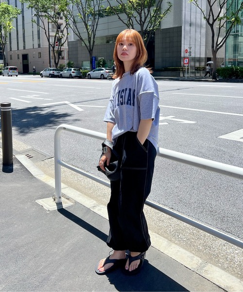 feepur(フェピュール)の「カレッジロゴルーズTee(Tシャツ/カットソー・レディース・オフホワイト/ホワイト/オートミール/グレー・MEDIUM)」の11枚目の写真