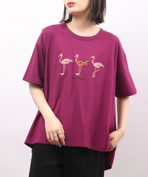 Emago(イマゴ)の「EMAGO フラミンゴ刺繍フレア半袖Tシャツ(Tシャツ/カットソー・レディース・パープル/アイボリー/ホワイト×イエロー・FREE)」の3枚目の写真