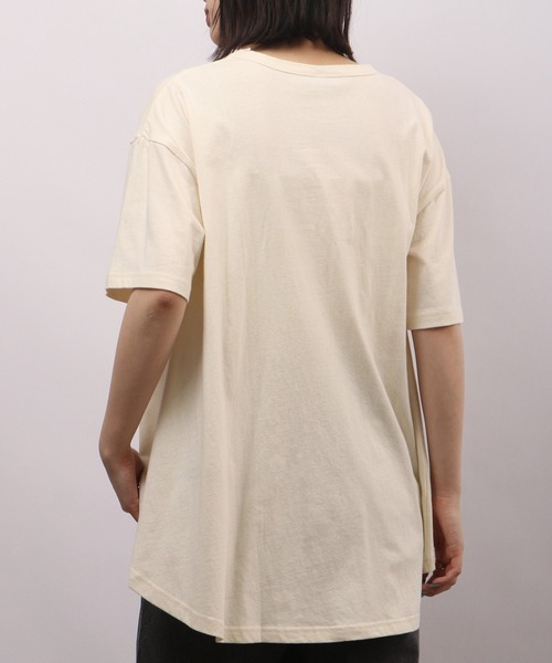 Emago(イマゴ)の「EMAGO フラミンゴ刺繍フレア半袖Tシャツ(Tシャツ/カットソー・レディース・パープル/アイボリー/ホワイト×イエロー・FREE)」の8枚目の写真