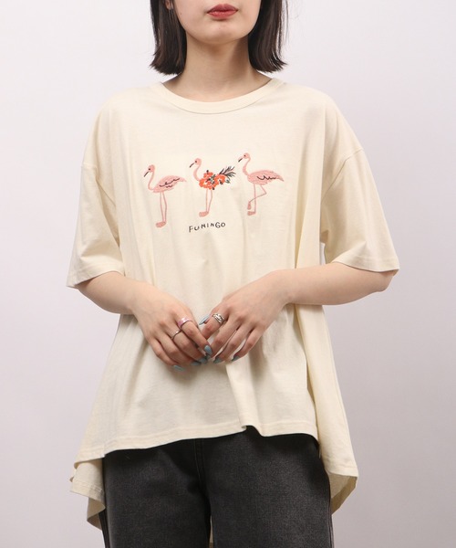Emago(イマゴ)の「EMAGO フラミンゴ刺繍フレア半袖Tシャツ(Tシャツ/カットソー・レディース・パープル/アイボリー/ホワイト×イエロー・FREE)」の5枚目の写真