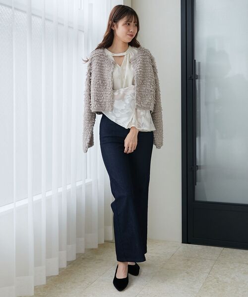 MAJESTIC LEGON(マジェスティックレゴン)の「【WEB限定/REVIVAL】classicフレアブラウス(シャツ/ブラウス・レディース・ホワイト系その他2/ブラック/アイボリー/ブラック系その他・MEDIUM)」の6枚目の写真