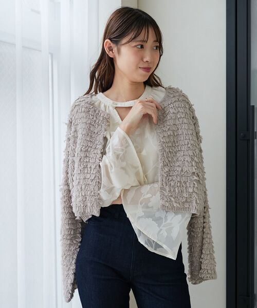 MAJESTIC LEGON(マジェスティックレゴン)の「【WEB限定/REVIVAL】classicフレアブラウス(シャツ/ブラウス・レディース・ホワイト系その他2/ブラック/アイボリー/ブラック系その他・MEDIUM)」の7枚目の写真