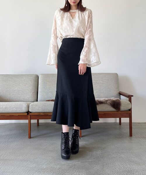 MAJESTIC LEGON(マジェスティックレゴン)の「【WEB限定/REVIVAL】classicフレアブラウス(シャツ/ブラウス・レディース・ホワイト系その他2/ブラック/アイボリー/ブラック系その他・MEDIUM)」の11枚目の写真