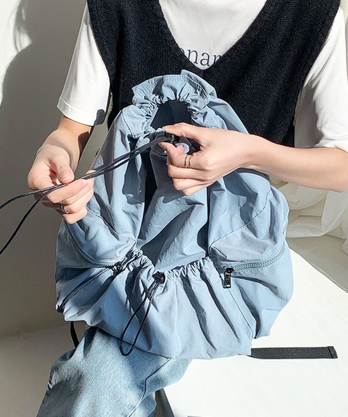 florist（フローリスト）の「【A4対応】【超軽量】ユニセックス ドローストリングカジュアルリュックサック/バックパック/ナップザック（バックパック/リュック・レディース・ブルー/ブラック/オフホワイト・FREE）」の7枚目の写真