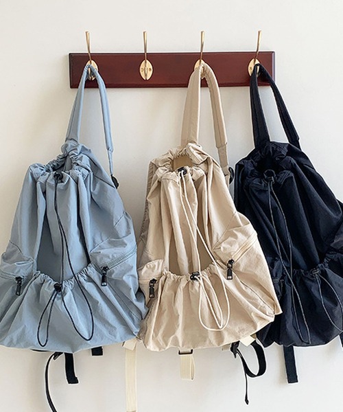 florist（フローリスト）の「【A4対応】【超軽量】ユニセックス ドローストリングカジュアルリュックサック/バックパック/ナップザック（バックパック/リュック・レディース・ブルー/ブラック/オフホワイト・FREE）」の14枚目の写真