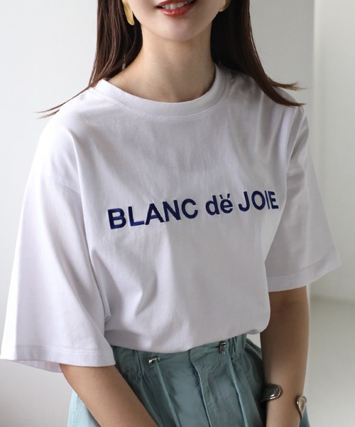 sakishimatokyo(サキシマトーキョー)の「アソートロゴ/箔/フロッキープリントTシャツ/カットソー(Tシャツ/カットソー・レディース・ホワイト系その他3/ホワイト/アイボリー/ブラック/ホワイト系その他2/ホワイト系その他4/オフホワイト/ブラック系その他/ホワイト系その他/チャコール/イエロー/シルバー/ゴールド/ホワイト系その他5/ブラック系その他2/ブルー/ベージュ/ベージュ系その他/ホワイト系その他6/ブラック系その他3・FREE)」の8枚目の写真