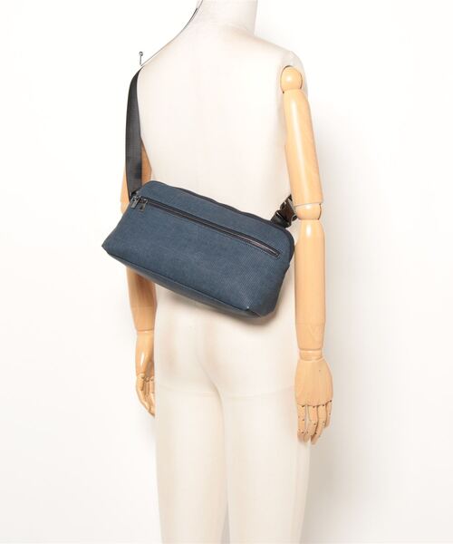 MONSIEUR NICOLE（ムッシュニコル）の「ダブルジップボディバッグ（ボディバッグ/ウエストポーチ・メンズ・ネイビー/ホワイト系その他/ブラック・FREE）」の15枚目の写真