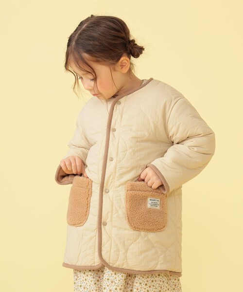 BEAMS mini（ビームスミニ）の「BEAMS mini / ボアキルト リバーシブル ノーカラーコート 23FW（90～160cm）（ノーカラーコート・キッズ・キャメル/アイボリー・100/150/130/120/160/140/90/110）」の17枚目の写真