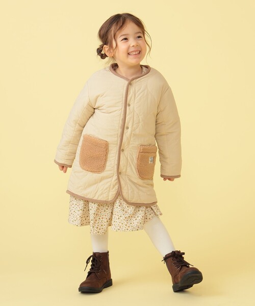 BEAMS mini（ビームスミニ）の「BEAMS mini / ボアキルト リバーシブル ノーカラーコート 23FW（90～160cm）（ノーカラーコート・キッズ・キャメル/アイボリー・100/150/130/120/160/140/90/110）」の18枚目の写真