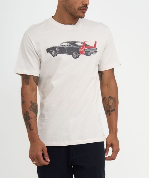 DEUS EX MACHINA（デウスエクスマキナ）の「CHARGER TEE（Tシャツ/カットソー・メンズ・オフホワイト/カーキ・LARGE/MEDIUM/SMALL）」の2枚目の写真