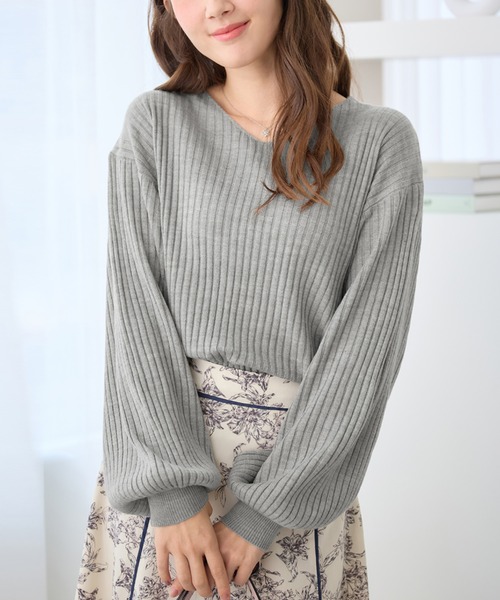 alotta（アロッタ）の「カシミヤタッチボリューム袖ニット（ニット/セーター・レディース・アイボリー/ベビーピンク/ブラック/モカ/ネイビー/杢グレー/ライトブルー・L/M/LL/5L/4L/3L）」の9枚目の写真