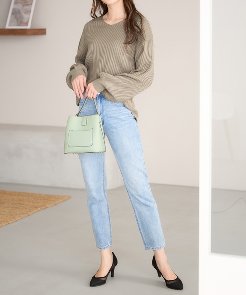 alotta（アロッタ）の「カシミヤタッチボリューム袖ニット（ニット/セーター・レディース・アイボリー/ベビーピンク/ブラック/モカ/ネイビー/杢グレー/ライトブルー・L/M/LL/5L/4L/3L）」の19枚目の写真