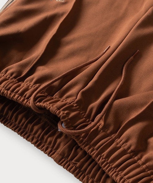 TIMELY WARNING(タイムリーワーニング)の「バタフライ刺繍エステルトラックパンツ/ラインパンツ/セットアップ可能(その他パンツ・メンズ・ブラウン/カーキ/ブラック/アイボリー・M/L/XL)」の9枚目の写真