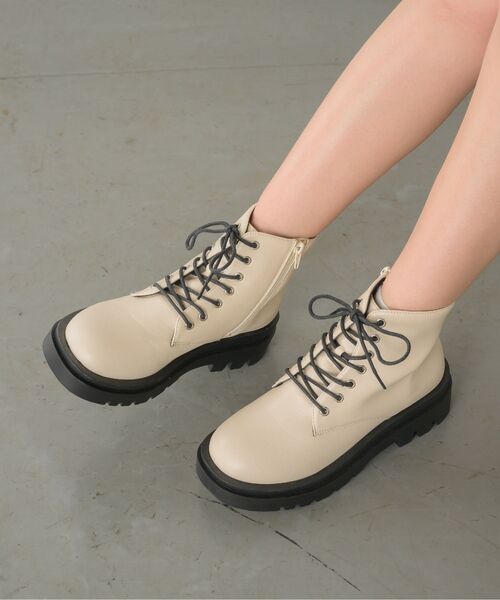 RETRO GIRL(レトロガール)の「レースアップブーツ(ブーツ・レディース・ブラック/オフホワイト/シルバー・MEDIUM/LARGE)」の13枚目の写真