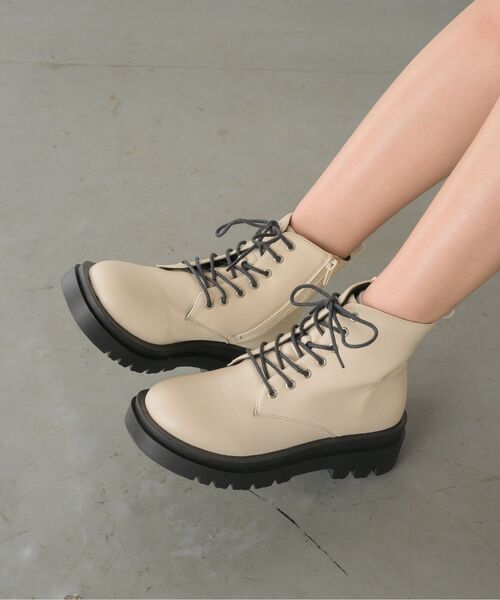 RETRO GIRL(レトロガール)の「レースアップブーツ(ブーツ・レディース・ブラック/オフホワイト/シルバー・MEDIUM/LARGE)」の14枚目の写真