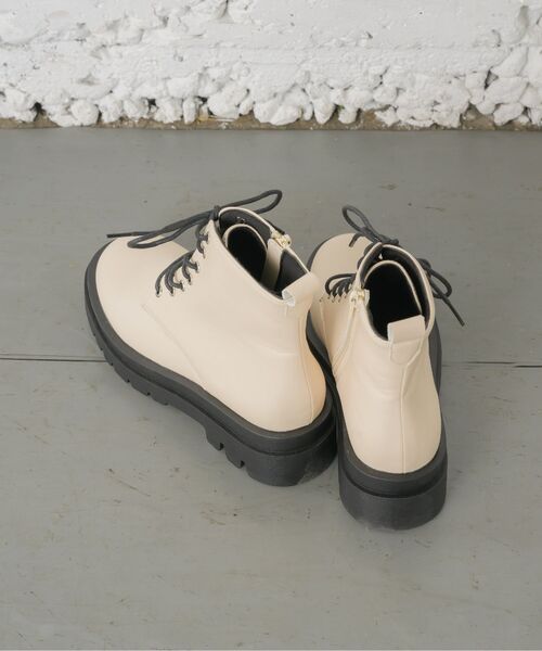 RETRO GIRL(レトロガール)の「レースアップブーツ(ブーツ・レディース・ブラック/オフホワイト/シルバー・MEDIUM/LARGE)」の16枚目の写真