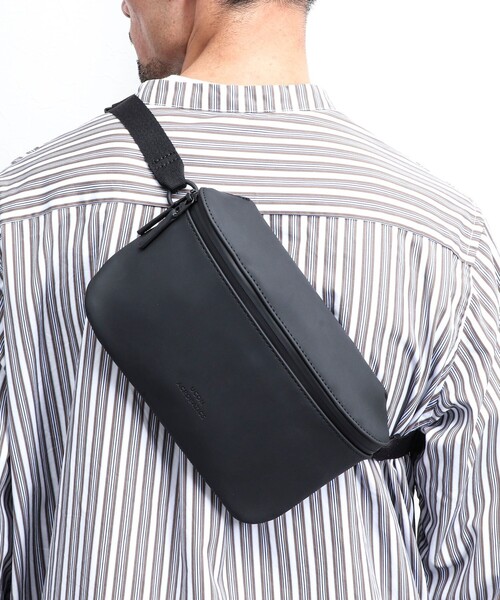 UCON ACROBATICS(ユーコンアクロバティックス)の「【UCON ACROBATICS/ユーコン・アクロバティックス】Jona Large Bag(ショルダーバッグ・メンズ・ミント/ブラック・FREE)」の15枚目の写真