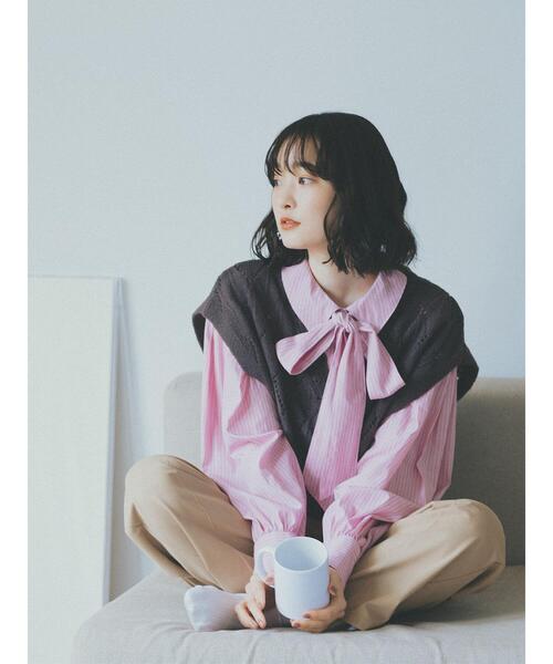 ehka sopo（エヘカソポ）の「Vネックニットベスト（ベスト・レディース・モカ/プラム/グリーン/キナリ・F）」の10枚目の写真