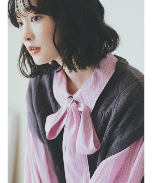 ehka sopo（エヘカソポ）の「Vネックニットベスト（ベスト・レディース・モカ/プラム/グリーン/キナリ・F）」の18枚目の写真