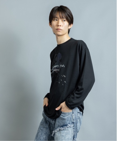 En serio TOKYO（エンソリオトーキョー）の「コットンタッチダンボール 水彩アートプリント ロンT（Tシャツ/カットソー・メンズ・ブラック/ホワイト/グレイッシュブルー・L/M）」の12枚目の写真