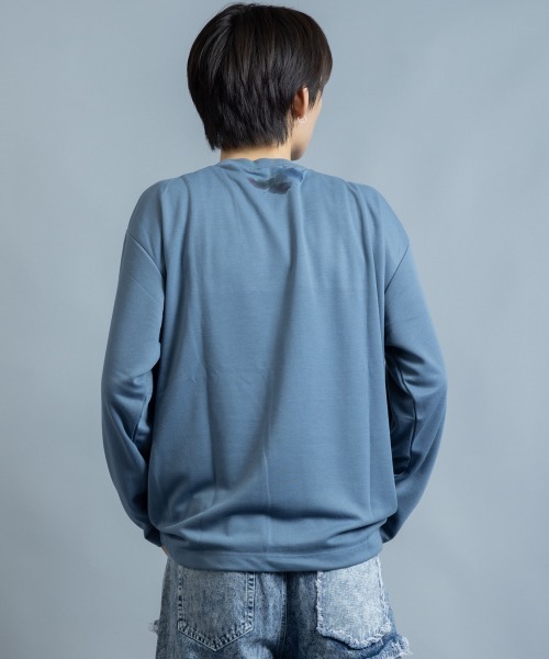 En serio TOKYO（エンソリオトーキョー）の「コットンタッチダンボール 水彩アートプリント ロンT（Tシャツ/カットソー・メンズ・ブラック/ホワイト/グレイッシュブルー・L/M）」の18枚目の写真