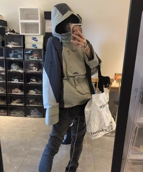 ROOPTOKYO(ループトウキョウ)の「▲MULTI POCKET MOUNTAIN JACKET/マルチポケット マウンテンジャケット(マウンテンパーカー・メンズ・グレー・L/XL/M)」の14枚目の写真