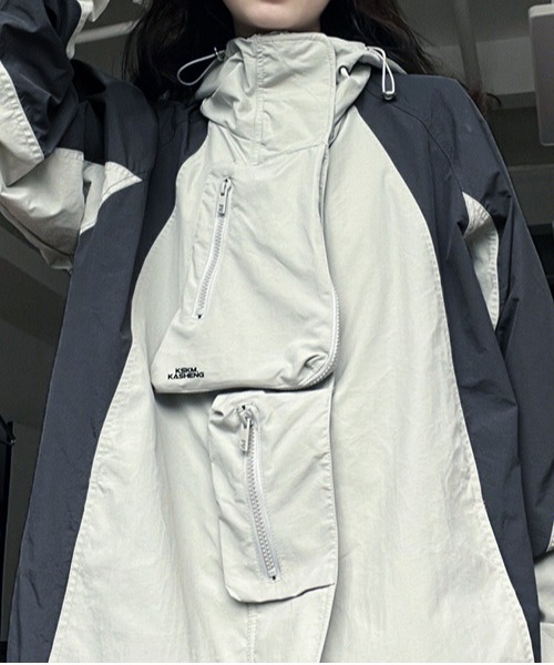 ROOPTOKYO(ループトウキョウ)の「▲MULTI POCKET MOUNTAIN JACKET/マルチポケット マウンテンジャケット(マウンテンパーカー・メンズ・グレー・L/XL/M)」の12枚目の写真