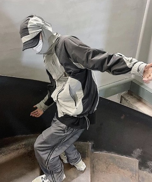 ROOPTOKYO(ループトウキョウ)の「▲MULTI POCKET MOUNTAIN JACKET/マルチポケット マウンテンジャケット(マウンテンパーカー・メンズ・グレー・L/XL/M)」の19枚目の写真