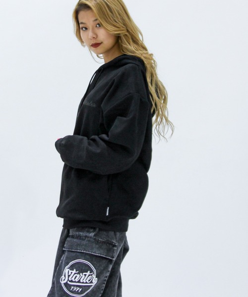 STARTER BLACK LABEL(スターターブラックレーベル)の「STARTER BLACK LABEL ロゴ刺繍 フェイクスエード プルパーカー(パーカー・メンズ・ブラック/スモークグレー・M/L/XL)」の12枚目の写真