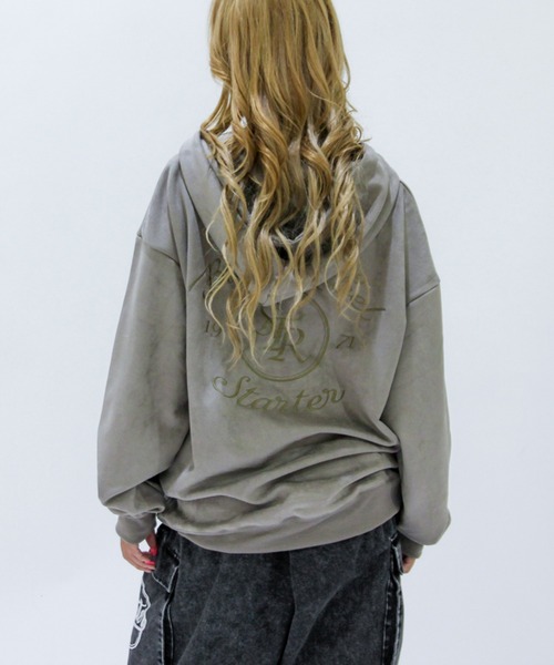 STARTER BLACK LABEL(スターターブラックレーベル)の「STARTER BLACK LABEL ロゴ刺繍 フェイクスエード プルパーカー(パーカー・メンズ・ブラック/スモークグレー・M/L/XL)」の18枚目の写真