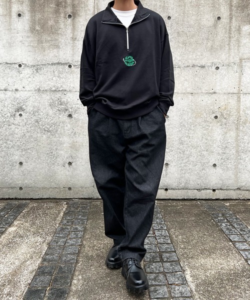 CERCA（チェルカ）の「【BEL】ビッグシルエット フロントロゴ 刺繍 ハーフZIP スウェット(BG/)（スウェット・メンズ・ブラック/ライトグレー/ブラウン・MEDIUM/LARGE）」の11枚目の写真