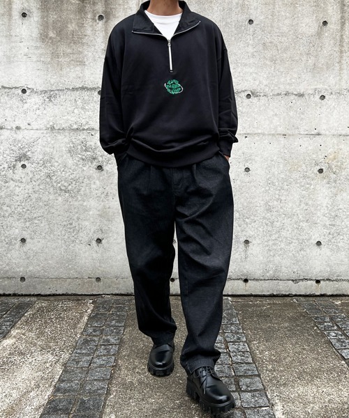 CERCA（チェルカ）の「【BEL】ビッグシルエット フロントロゴ 刺繍 ハーフZIP スウェット(BG/)（スウェット・メンズ・ブラック/ライトグレー/ブラウン・MEDIUM/LARGE）」の13枚目の写真