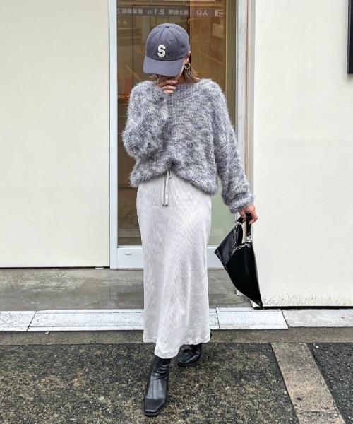 ISOOK(アイスー)の「Shaggy mixed knit / シャギーミックスニット(yui select)(ニット/セーター・レディース・グレー・FREE)」の3枚目の写真