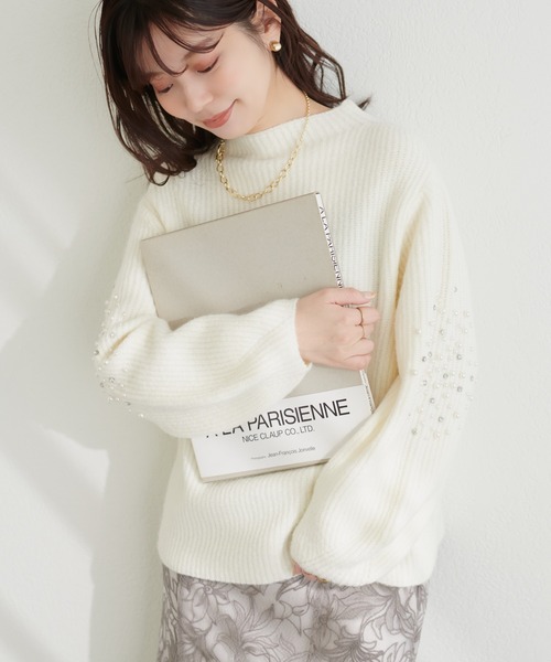 natural couture(ナチュラルクチュール)の「ビジュースリーブもちもち畦ニット(ニット/セーター・レディース・ブラック/オフホワイト/グレー系その他/サーモンピンク・FREE)」の3枚目の写真
