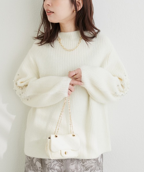 natural couture(ナチュラルクチュール)の「ビジュースリーブもちもち畦ニット(ニット/セーター・レディース・ブラック/オフホワイト/グレー系その他/サーモンピンク・FREE)」の6枚目の写真
