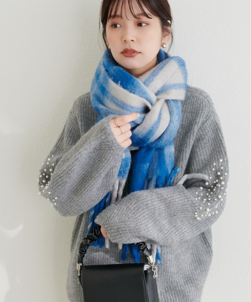 natural couture(ナチュラルクチュール)の「ビジュースリーブもちもち畦ニット(ニット/セーター・レディース・ブラック/オフホワイト/グレー系その他/サーモンピンク・FREE)」の17枚目の写真