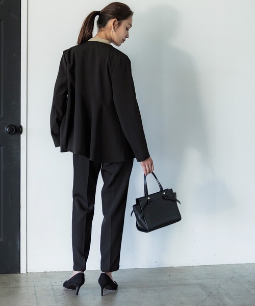 coca（coca）（コカ）の「セットアップ対応ペプラムジャケット（ノーカラージャケット・レディース・ブラック/ライトベージュ・L/M）」の12枚目の写真