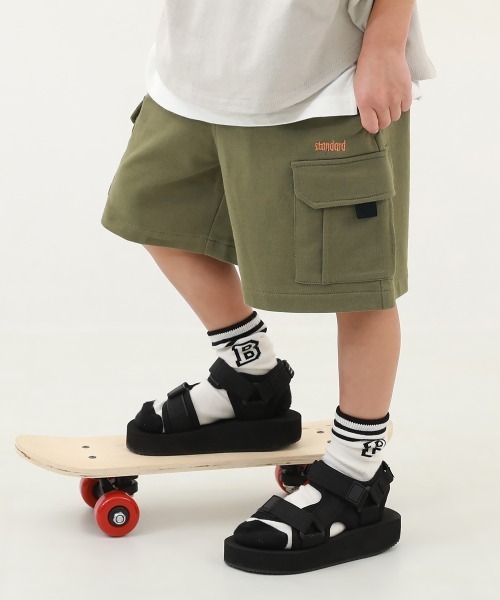 devirock（デビロック）の「ワイド カーゴハーフパンツ（カーゴパンツ・キッズ・ダークカーキ/ダークパープル/ブラック/杢グレー・160cm/150cm/140cm/130cm/120cm/110cm/100cm）」の3枚目の写真