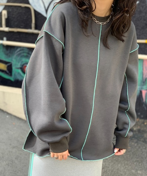 mi via loca（ミヴィアロカ）の「裏起毛配色メロープルオーバー（スウェット・レディース・パープル/ネイビー/ピンク/トップグレー/オートミール/チャコールグレー/ブルーグリーン/ブラック・FREE）」の3枚目の写真