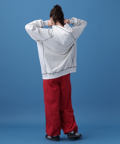 PBLIM（ページボーイリム）の「PBLIM/ホツレロゴフーディー（パーカー・レディース・ブラック/グレー・FREE）」の13枚目の写真