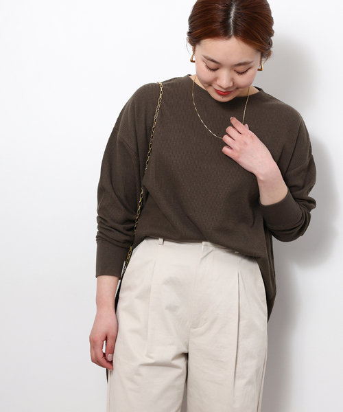 JOURNAL STANDARD relume(ジャーナルスタンダード レリューム)の「《追加8》TCワッフルオーバーサイズロングスリーブTシャツ(Tシャツ/カットソー・レディース・オートミール/モスグリーン/ダークブルー/ホワイト系その他/ブラウン/チャコールグレー・FREE)」の3枚目の写真