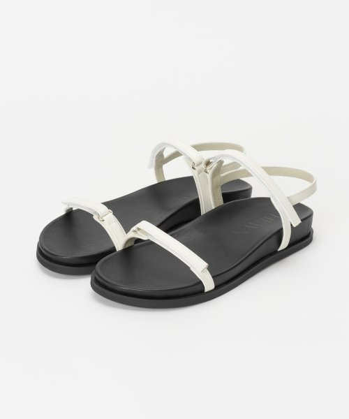 HEWN(ヒューン)の「【HEWN(ヒューン)】 THIN HOON&LOOP SANDAL(サンダル・レディース・ホワイト・36/37/38/35)」の1枚目の写真