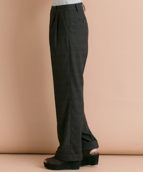 URBAN RESEARCH（アーバンリサーチ）の「UR グレンチェックワイドパンツ（その他パンツ・レディース・ライトグレー/チャコールグレー・36/38）」の7枚目の写真