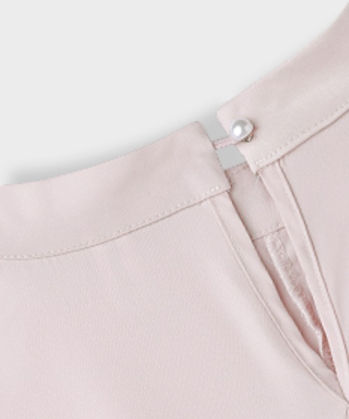 COCOMOMO(ココモモ)の「バール付きラッフルフリルブラウス(シャツ/ブラウス・レディース・ブルー/ベージュ/ワイン/ピンク/マスタード/ブラック/ホワイト・FREE)」の16枚目の写真